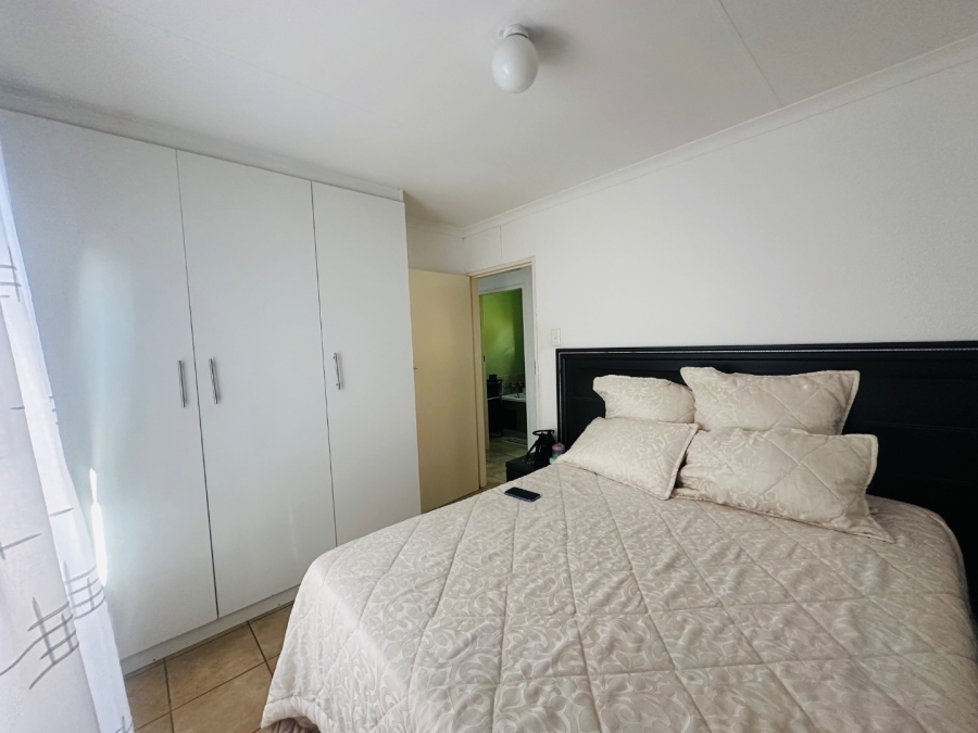 2 Bedroom Property for Sale in Cosmo City Gauteng