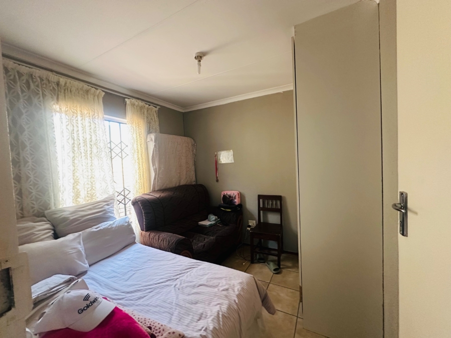 2 Bedroom Property for Sale in Cosmo City Gauteng