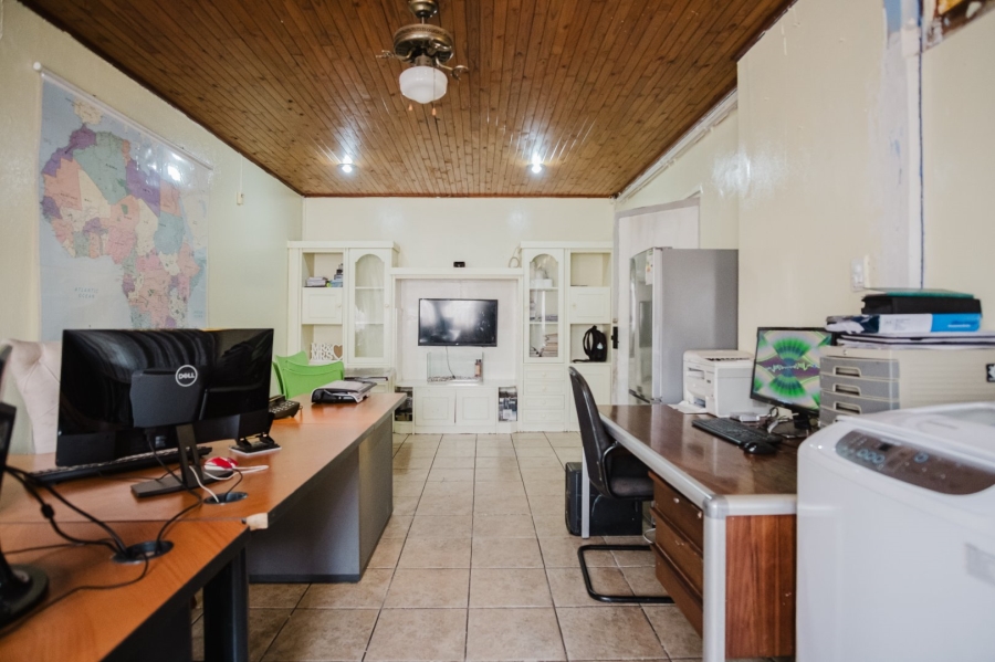 3 Bedroom Property for Sale in Rosettenville Gauteng