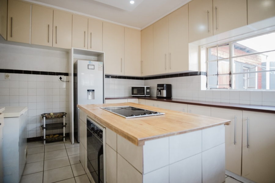 3 Bedroom Property for Sale in Rosettenville Gauteng