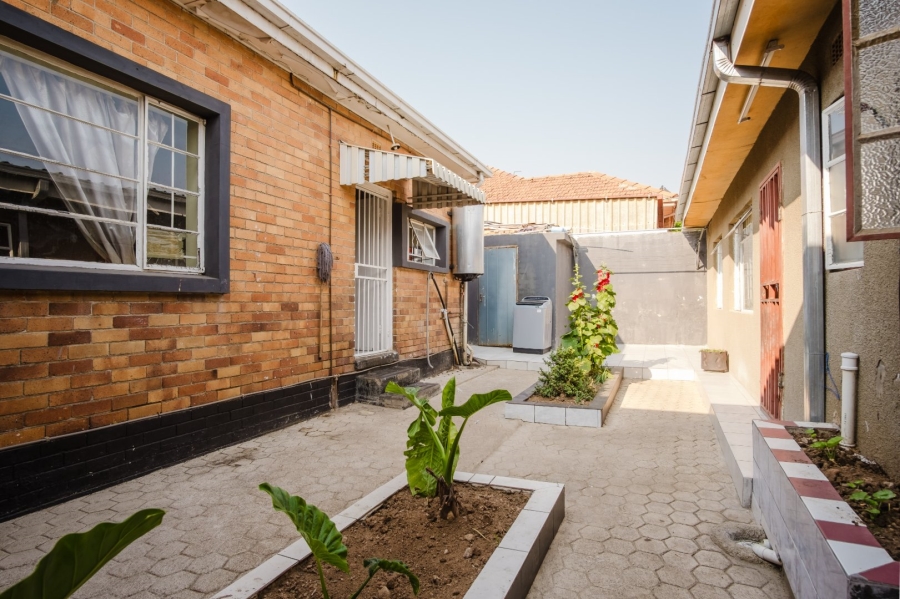 3 Bedroom Property for Sale in Rosettenville Gauteng