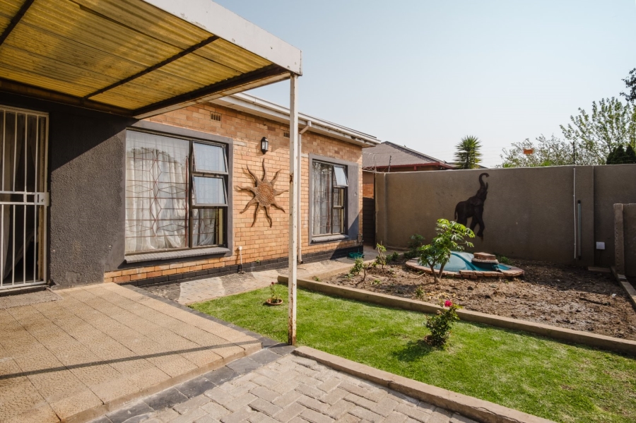 3 Bedroom Property for Sale in Rosettenville Gauteng