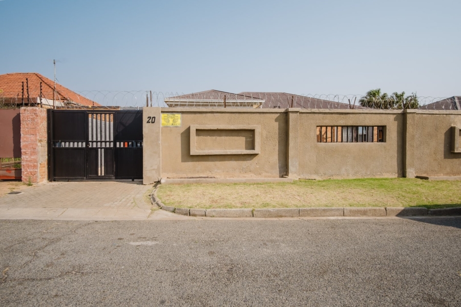 3 Bedroom Property for Sale in Rosettenville Gauteng