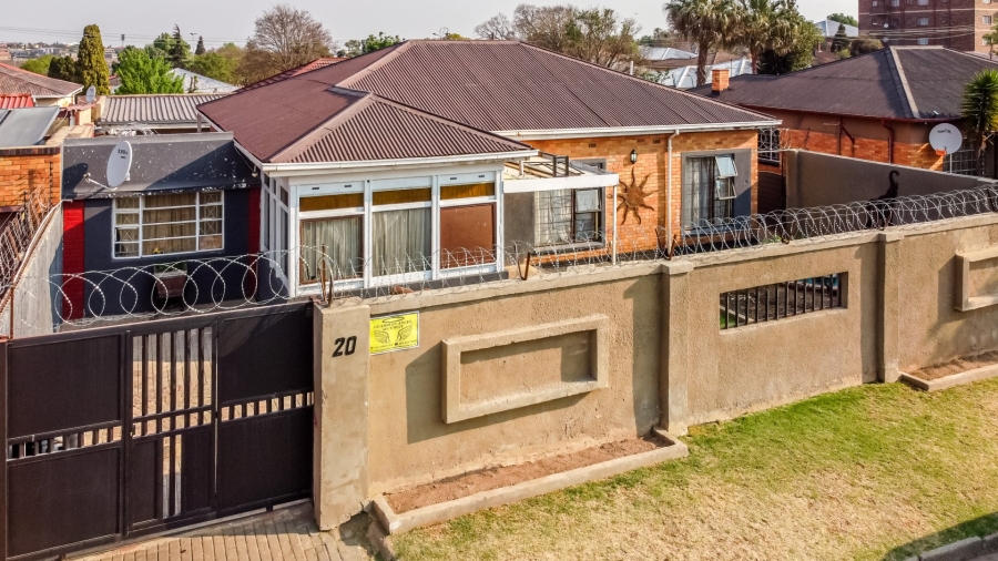 3 Bedroom Property for Sale in Rosettenville Gauteng