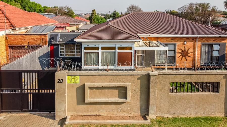 3 Bedroom Property for Sale in Rosettenville Gauteng