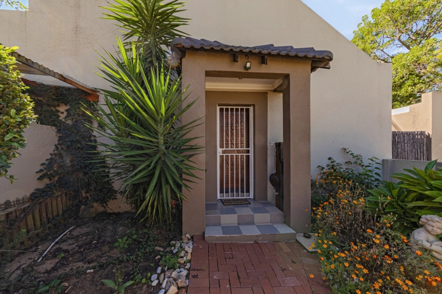 4 Bedroom Property for Sale in Douglasdale Gauteng