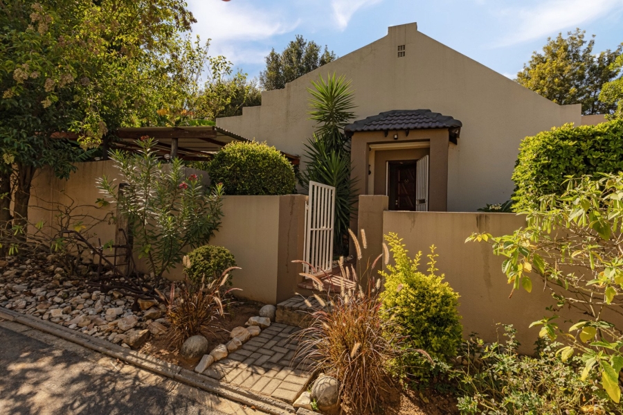 4 Bedroom Property for Sale in Douglasdale Gauteng