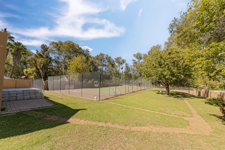 4 Bedroom Property for Sale in Douglasdale Gauteng