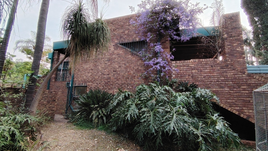 5 Bedroom Property for Sale in Zwartkop Gauteng