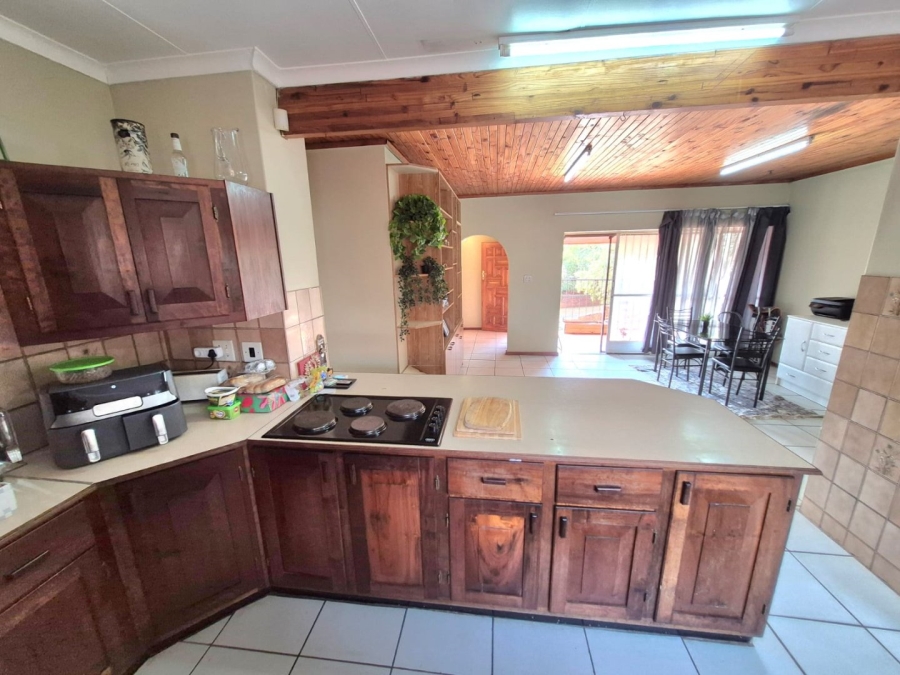 3 Bedroom Property for Sale in Garsfontein Gauteng