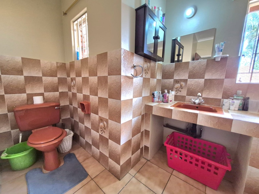 3 Bedroom Property for Sale in Garsfontein Gauteng