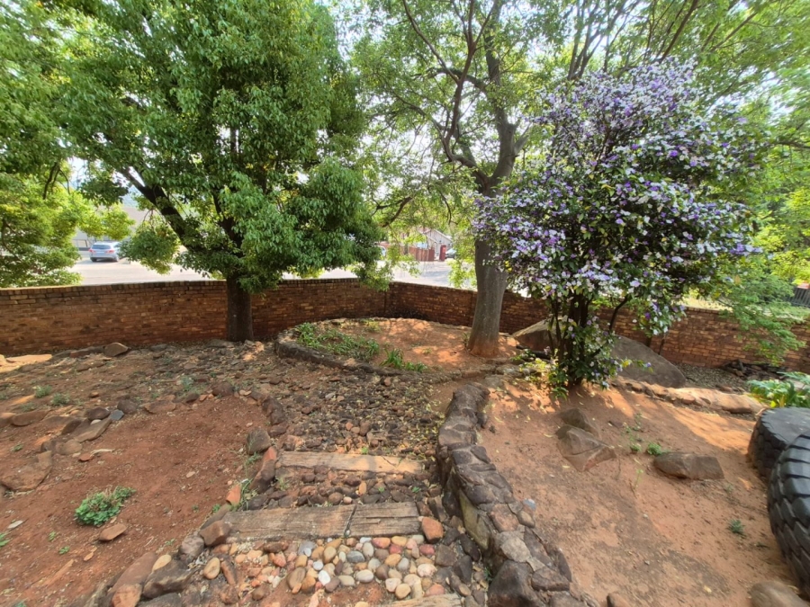 3 Bedroom Property for Sale in Garsfontein Gauteng