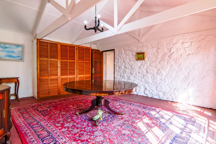 5 Bedroom Property for Sale in Thatchfield Close Gauteng