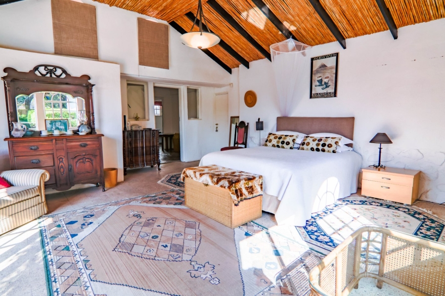 5 Bedroom Property for Sale in Thatchfield Close Gauteng