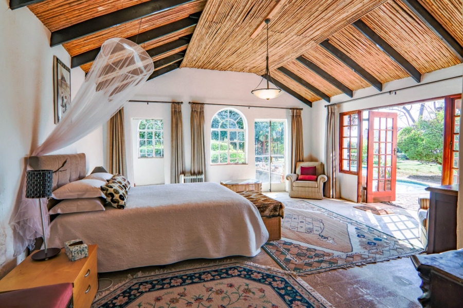 5 Bedroom Property for Sale in Thatchfield Close Gauteng