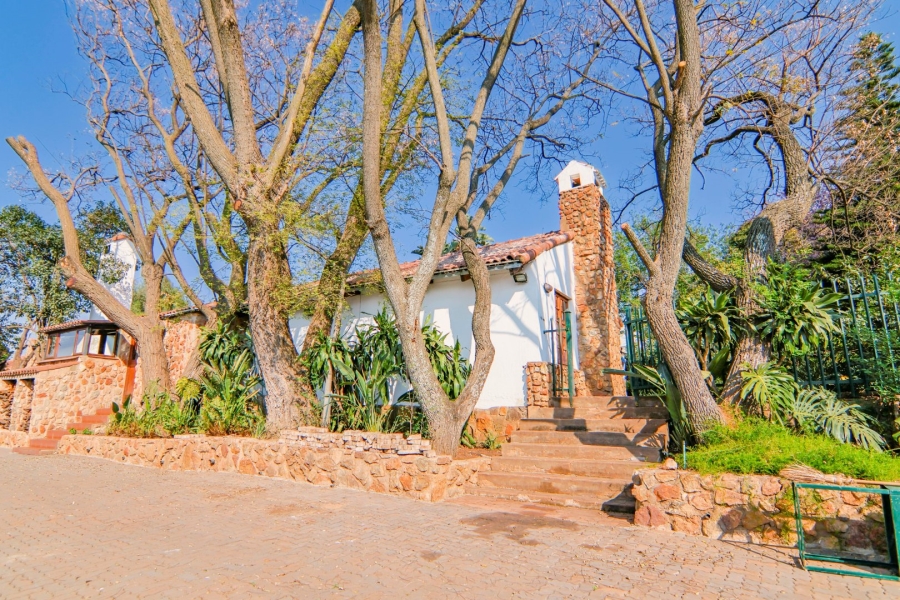5 Bedroom Property for Sale in Thatchfield Close Gauteng