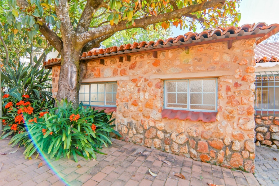 5 Bedroom Property for Sale in Thatchfield Close Gauteng