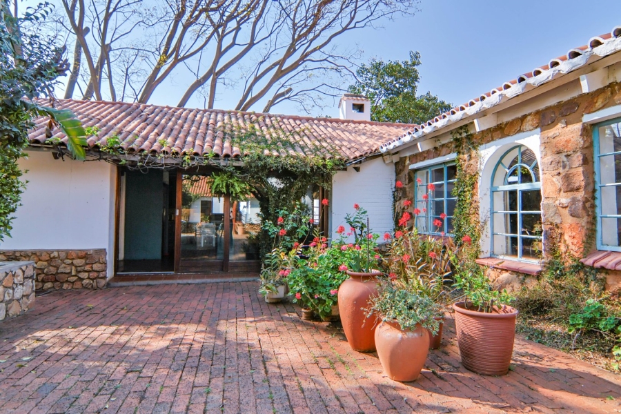 5 Bedroom Property for Sale in Thatchfield Close Gauteng