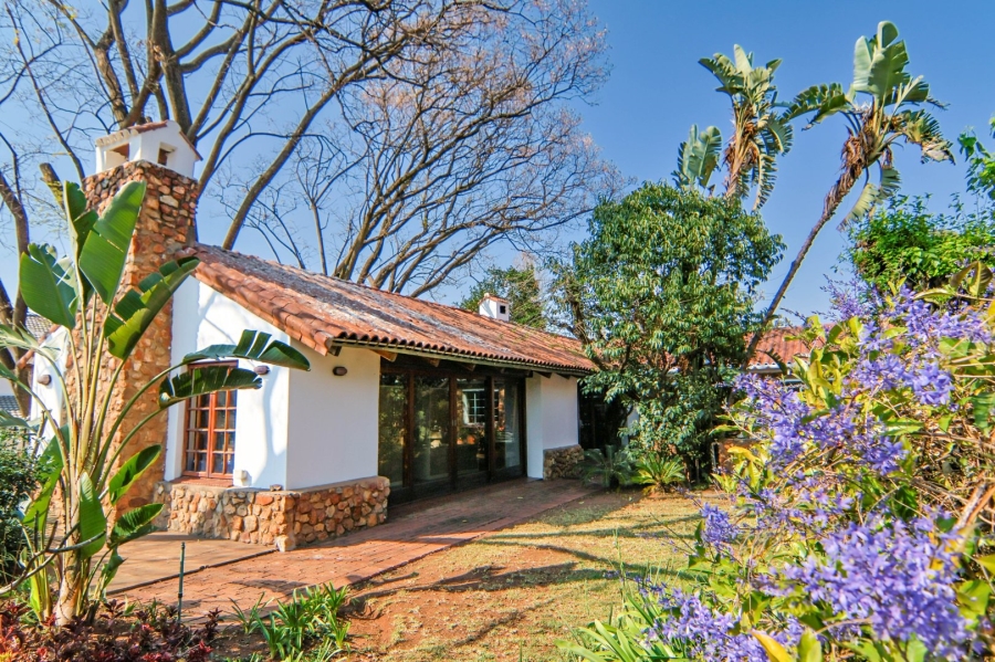5 Bedroom Property for Sale in Thatchfield Close Gauteng