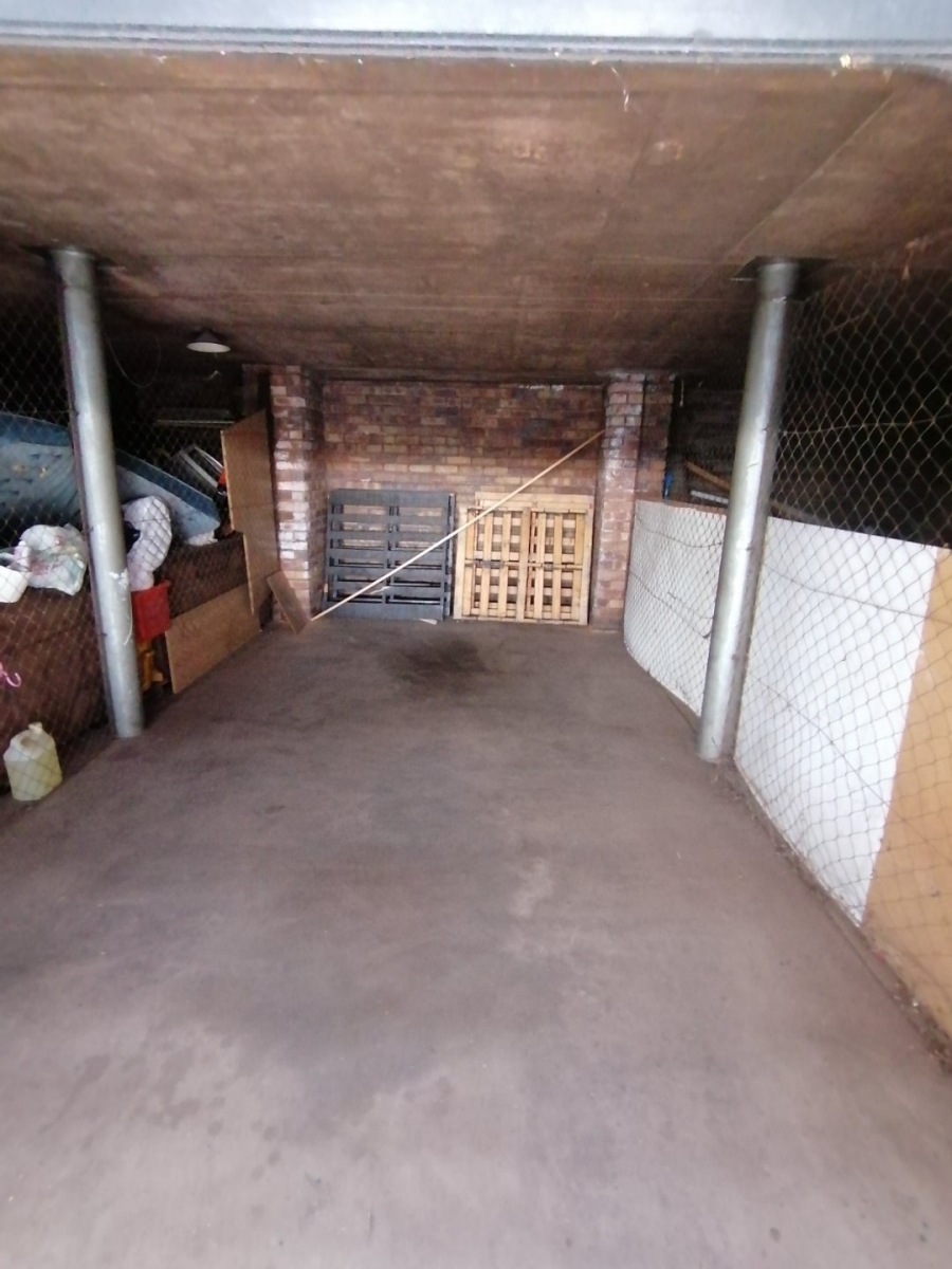 2 Bedroom Property for Sale in Muckleneuk Gauteng