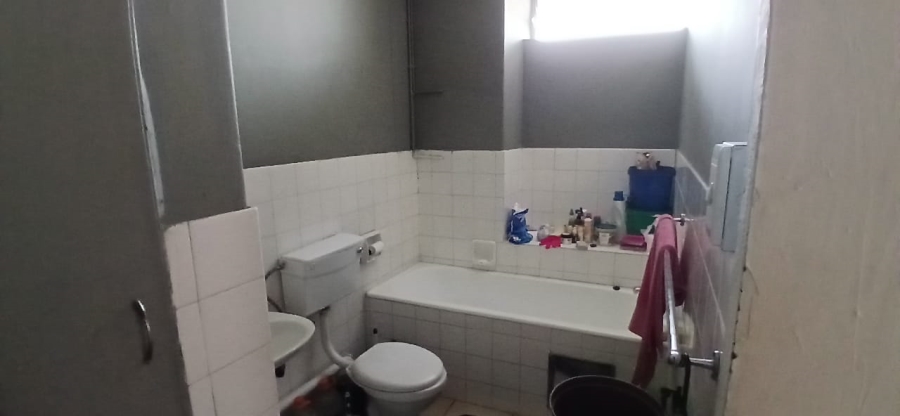 2 Bedroom Property for Sale in Muckleneuk Gauteng