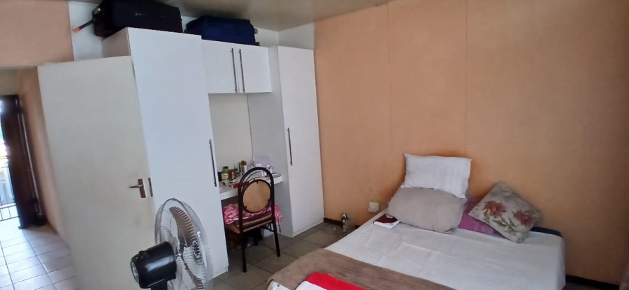 2 Bedroom Property for Sale in Muckleneuk Gauteng