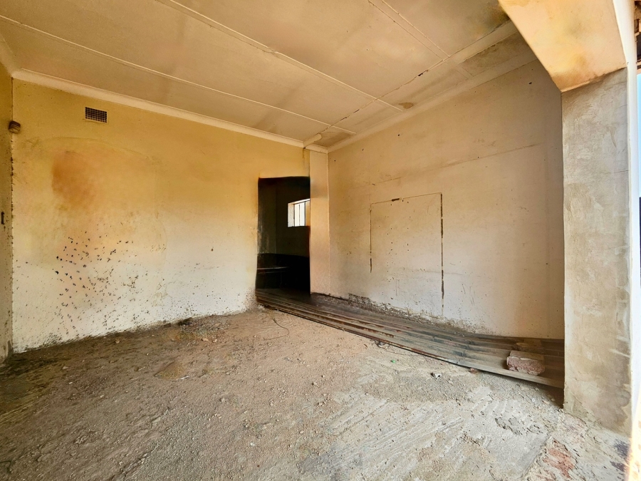 7 Bedroom Property for Sale in Kempton Park Ext 2 Gauteng