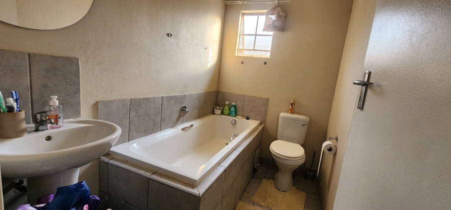 3 Bedroom Property for Sale in Sky City Gauteng