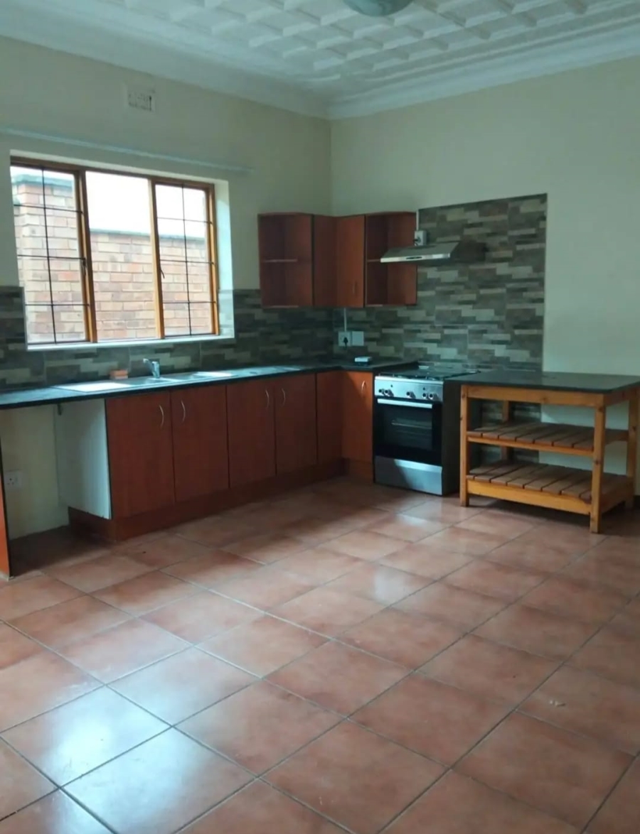 To Let 2 Bedroom Property for Rent in Kensington Gauteng