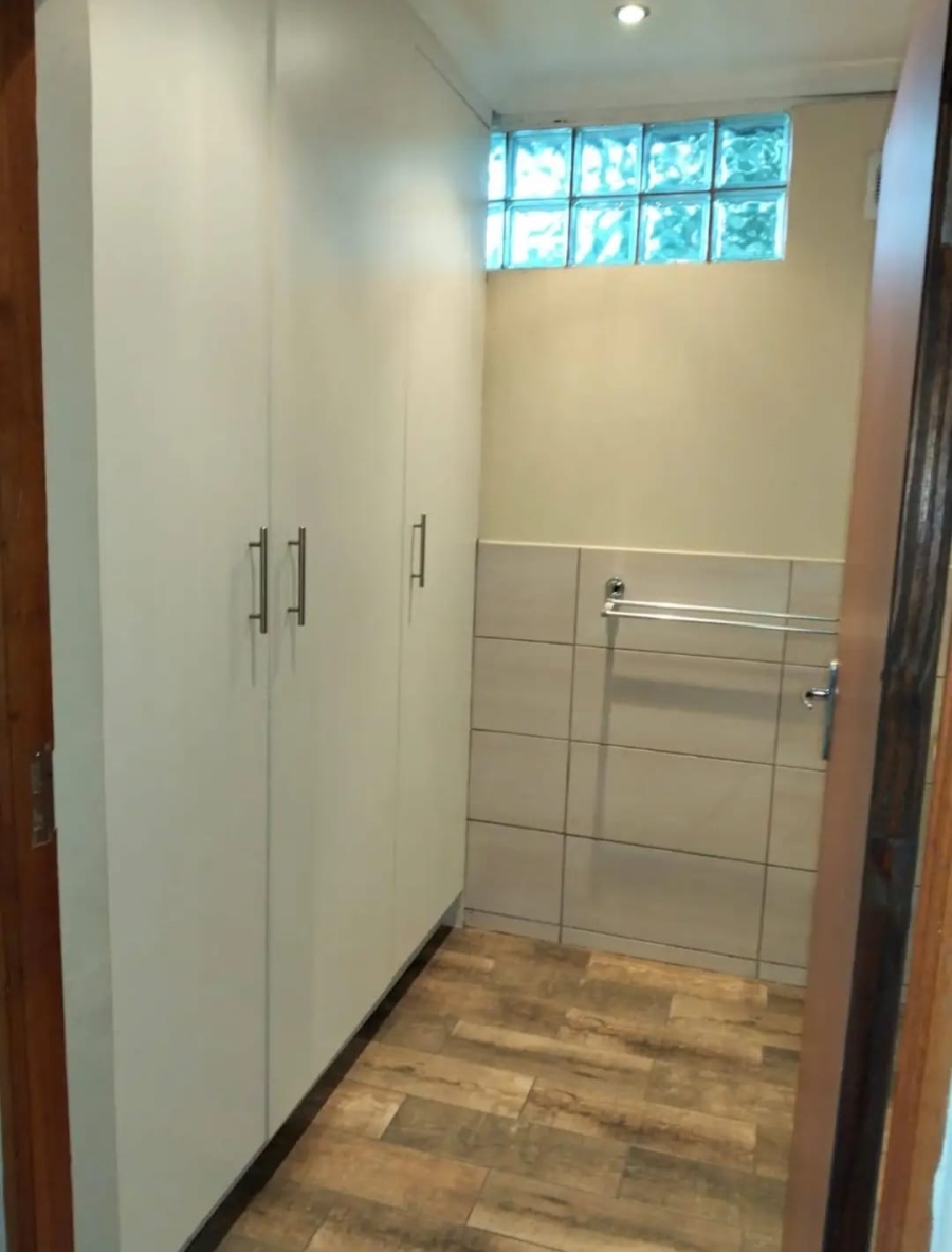 To Let 2 Bedroom Property for Rent in Kensington Gauteng