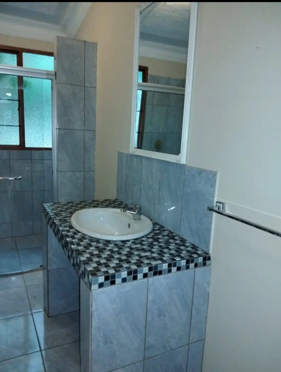 To Let 2 Bedroom Property for Rent in Kensington Gauteng