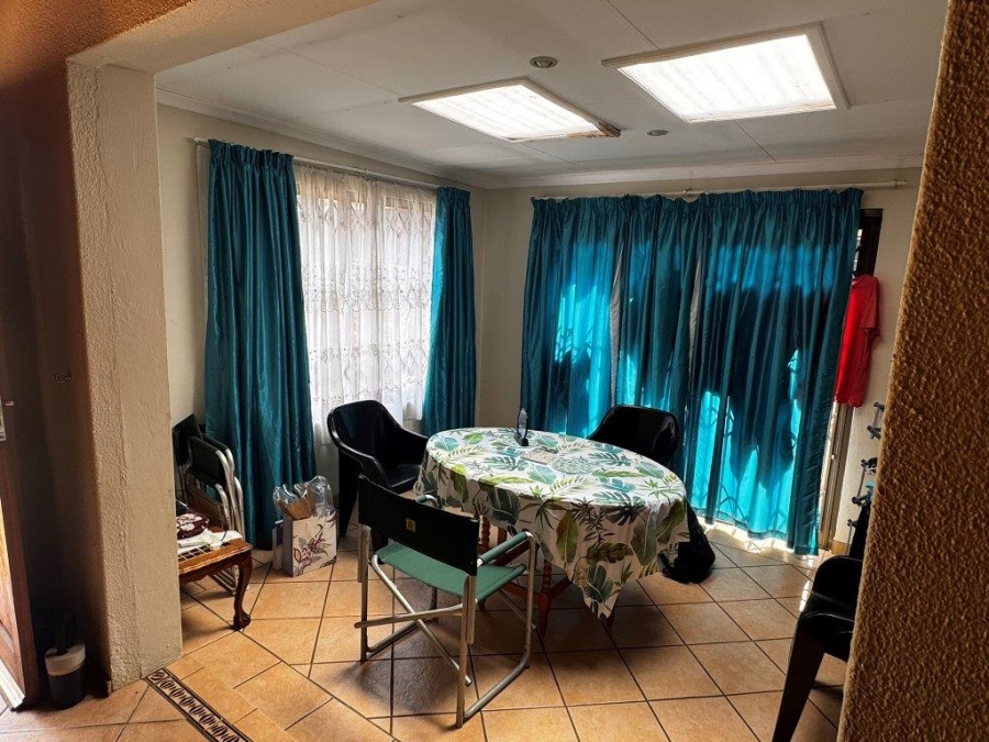 3 Bedroom Property for Sale in Glen Marais Gauteng