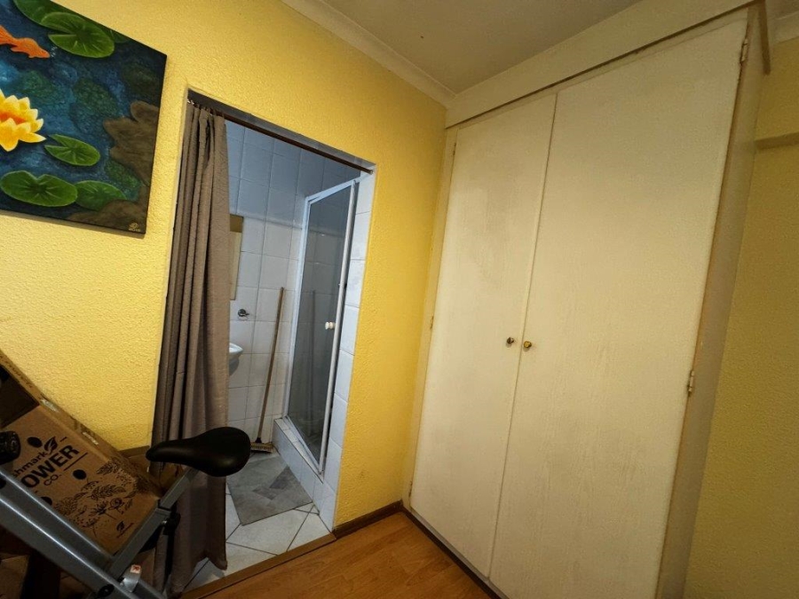 3 Bedroom Property for Sale in Glen Marais Gauteng