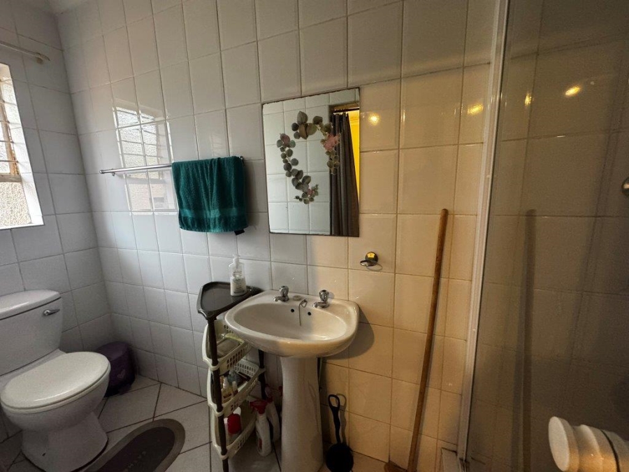 3 Bedroom Property for Sale in Glen Marais Gauteng