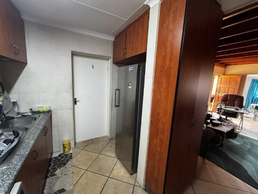 3 Bedroom Property for Sale in Glen Marais Gauteng