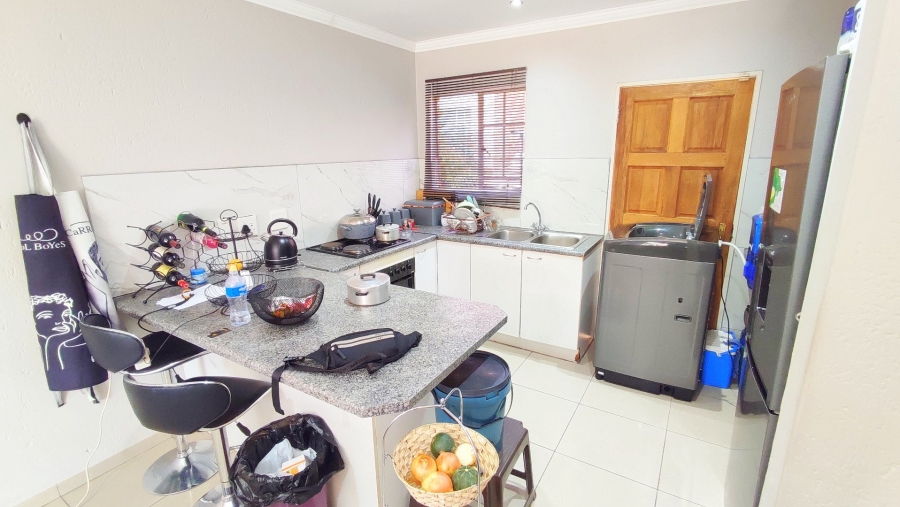 3 Bedroom Property for Sale in Heuwelsig Estate Gauteng