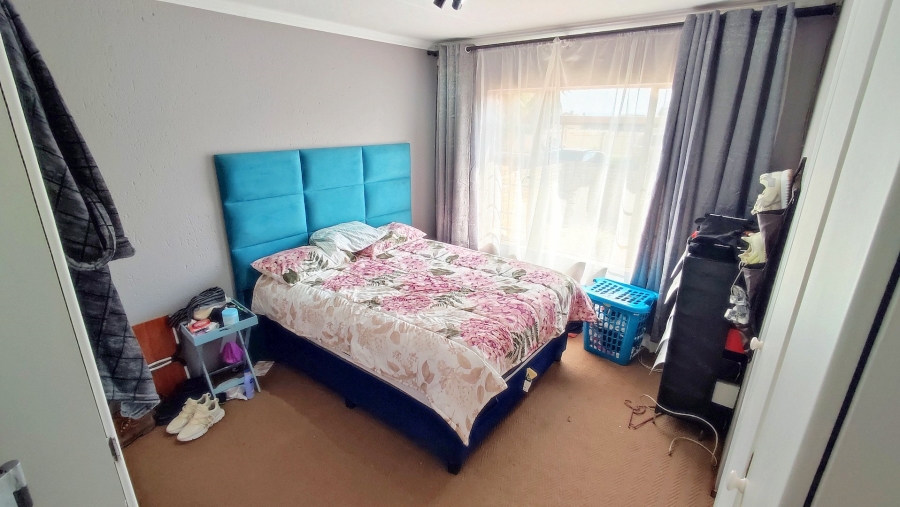 3 Bedroom Property for Sale in Heuwelsig Estate Gauteng