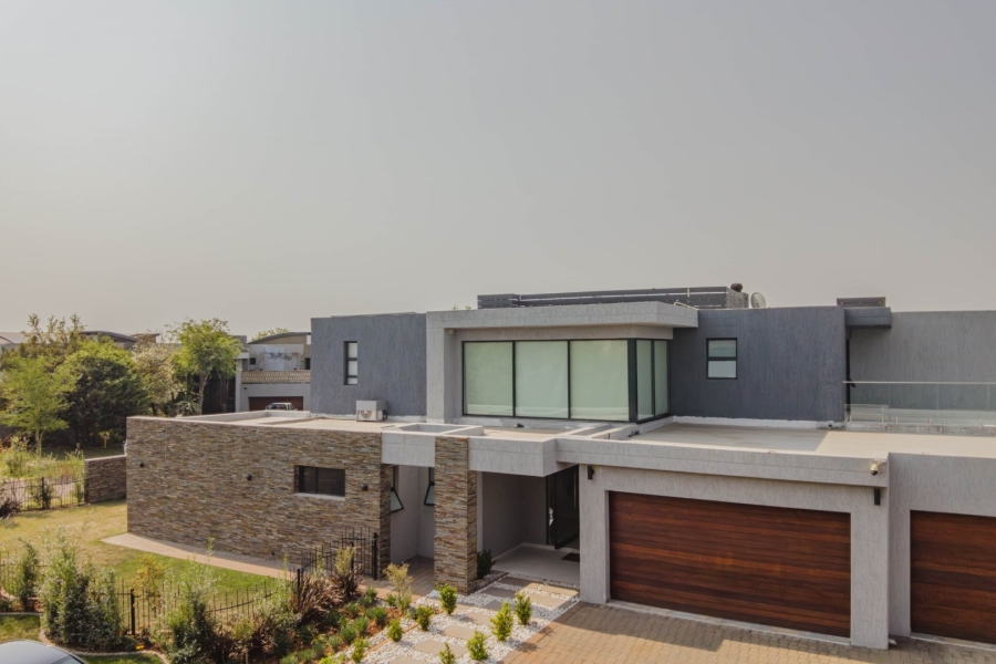 5 Bedroom Property for Sale in Serengeti Lifestyle Estate Gauteng