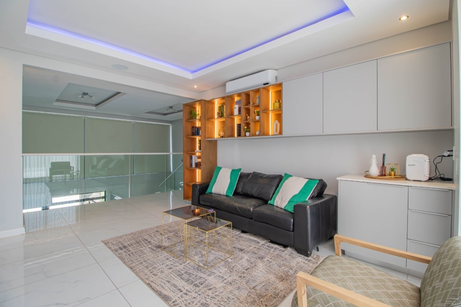 5 Bedroom Property for Sale in Serengeti Lifestyle Estate Gauteng