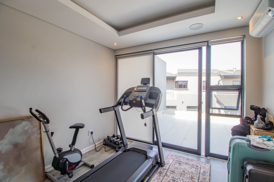 5 Bedroom Property for Sale in Serengeti Lifestyle Estate Gauteng