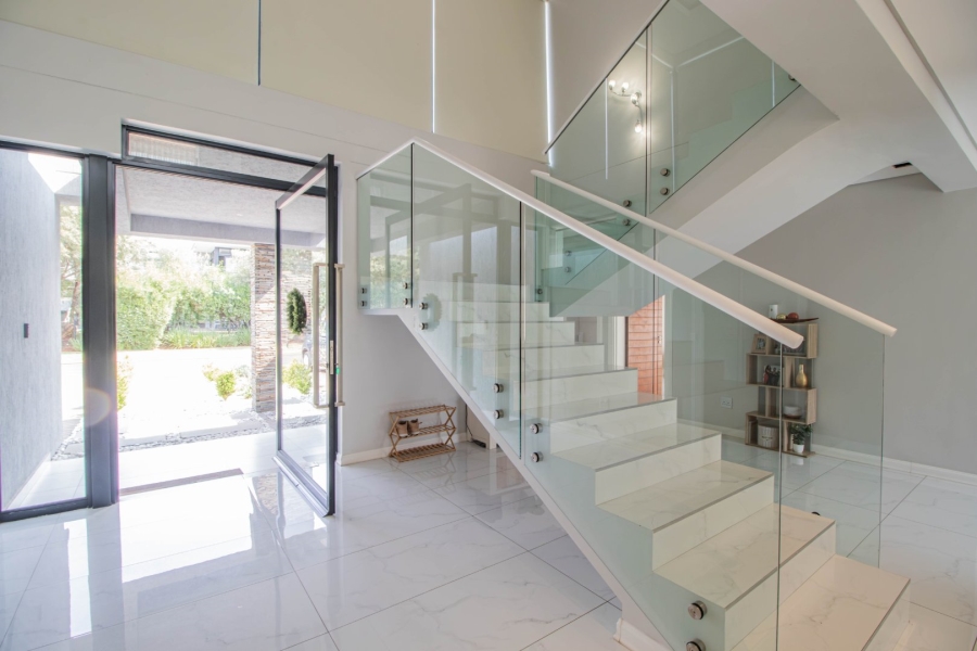 5 Bedroom Property for Sale in Serengeti Lifestyle Estate Gauteng
