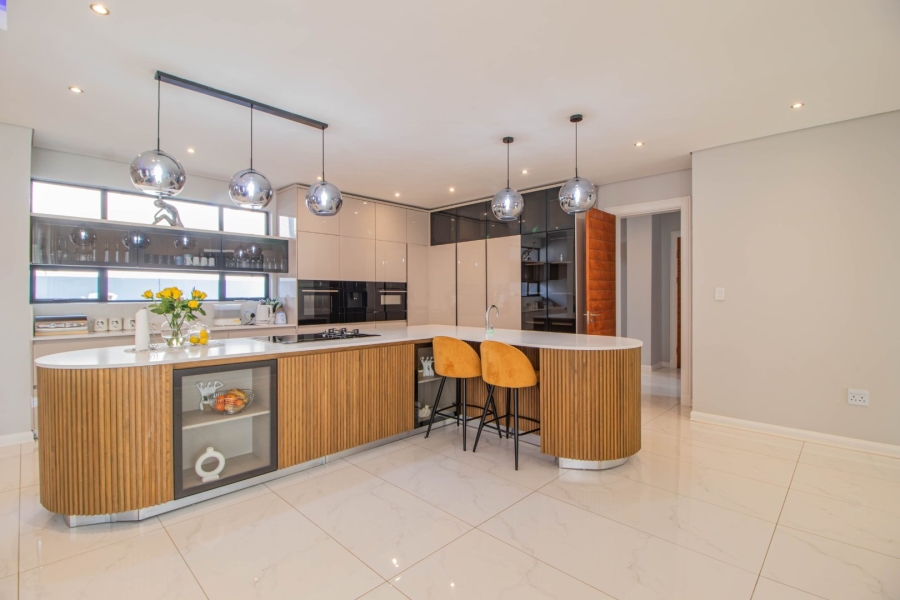 5 Bedroom Property for Sale in Serengeti Lifestyle Estate Gauteng