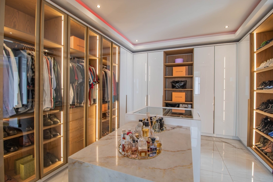 5 Bedroom Property for Sale in Serengeti Lifestyle Estate Gauteng