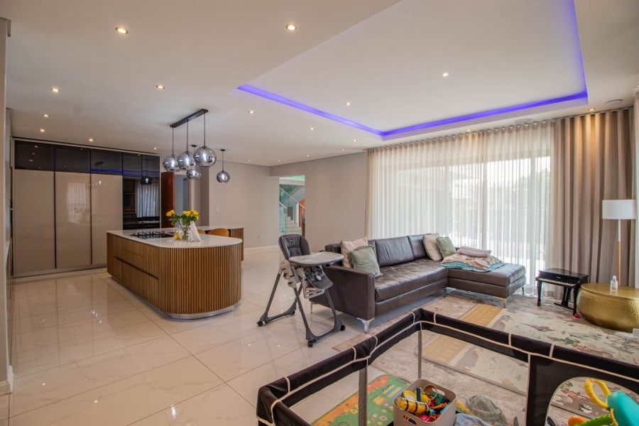 5 Bedroom Property for Sale in Serengeti Lifestyle Estate Gauteng