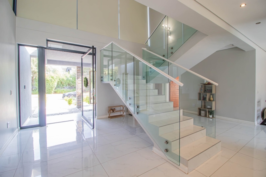 5 Bedroom Property for Sale in Serengeti Lifestyle Estate Gauteng