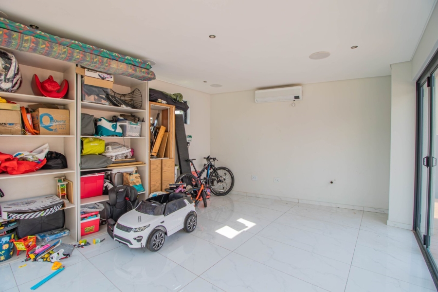 5 Bedroom Property for Sale in Serengeti Lifestyle Estate Gauteng