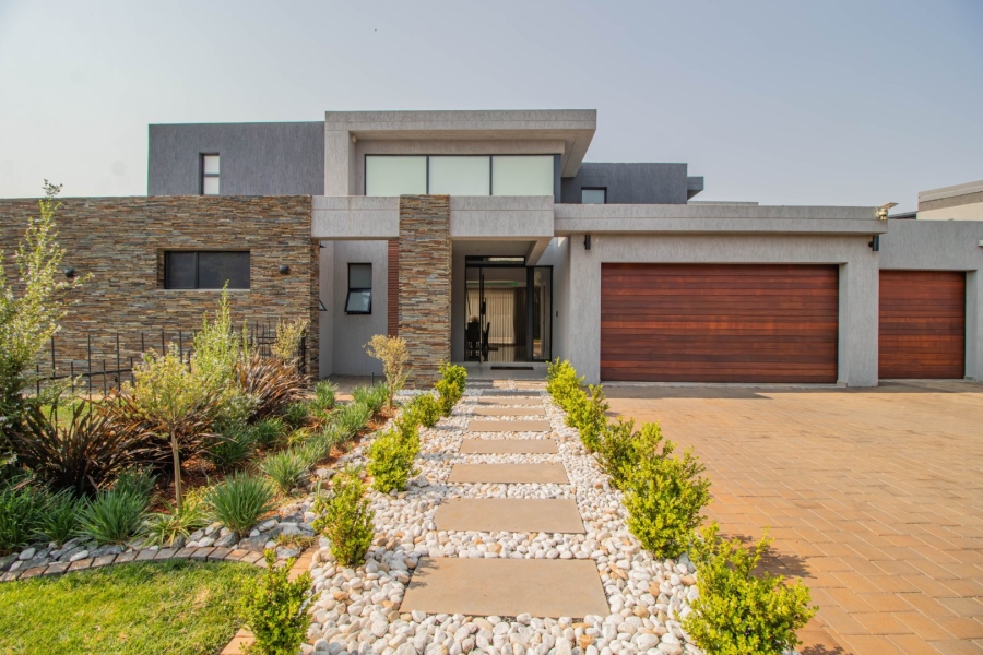 5 Bedroom Property for Sale in Serengeti Lifestyle Estate Gauteng