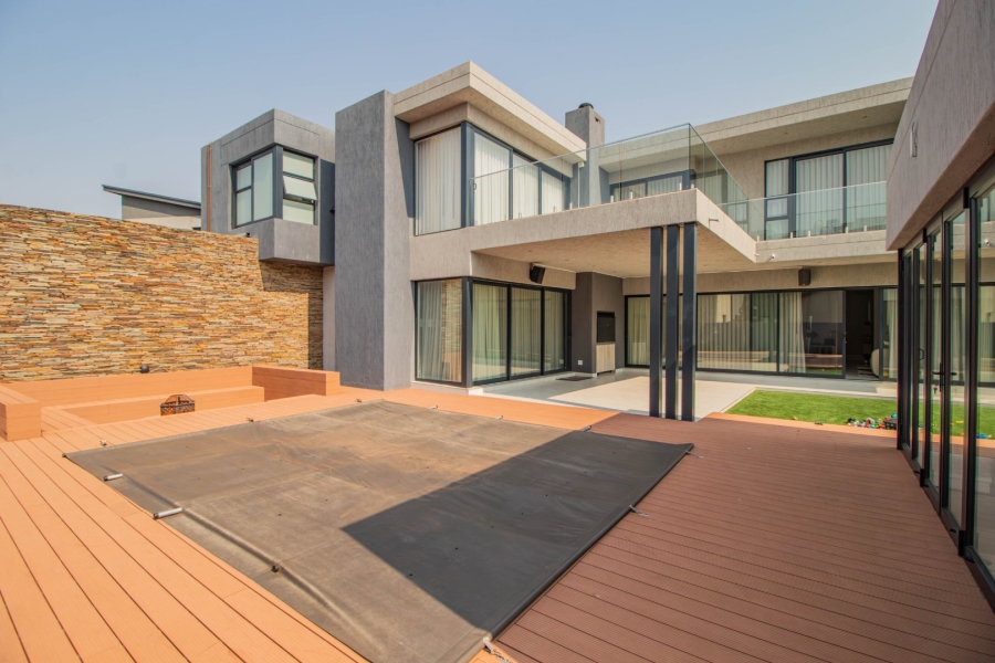 5 Bedroom Property for Sale in Serengeti Lifestyle Estate Gauteng