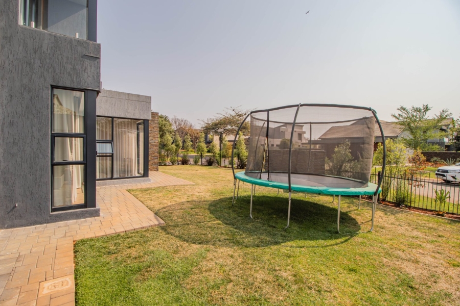5 Bedroom Property for Sale in Serengeti Lifestyle Estate Gauteng