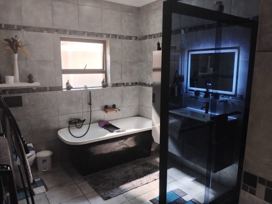3 Bedroom Property for Sale in Gerdview Gauteng